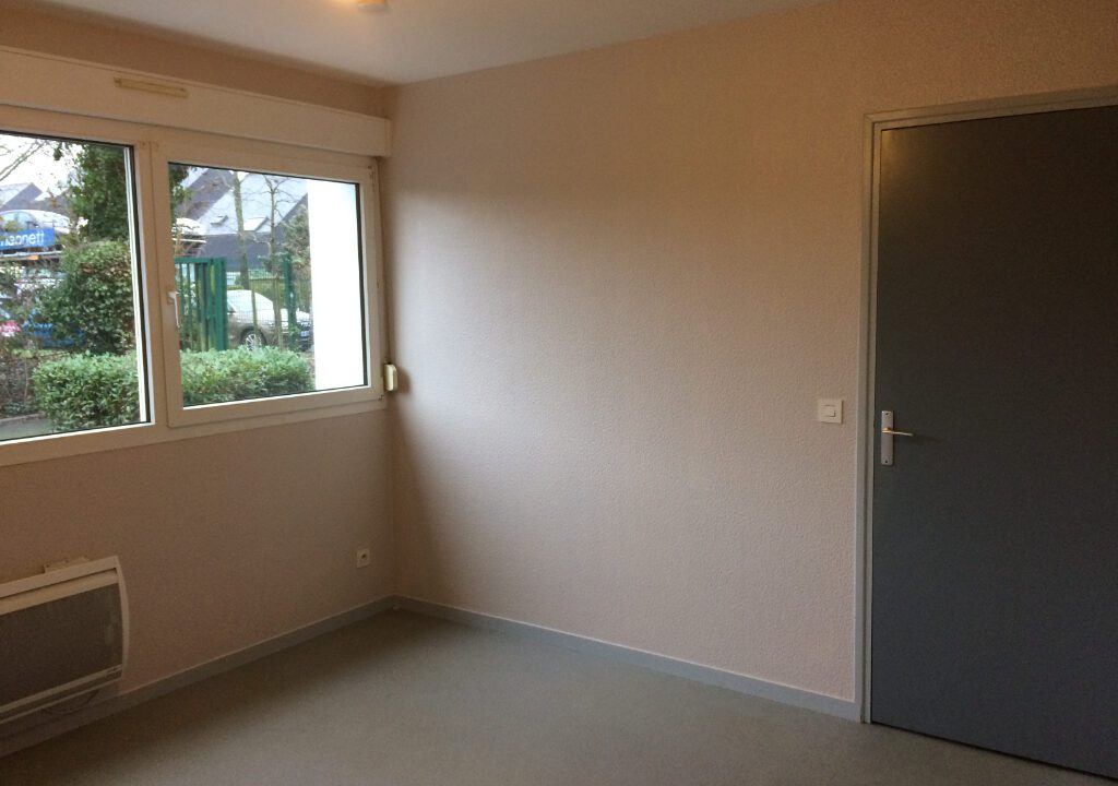 011901710-30102025-051427