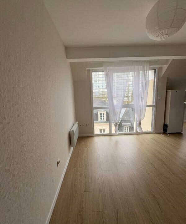 0177712111-21102025-045355-2