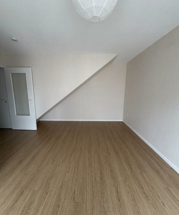 0177712111-21102025-045355