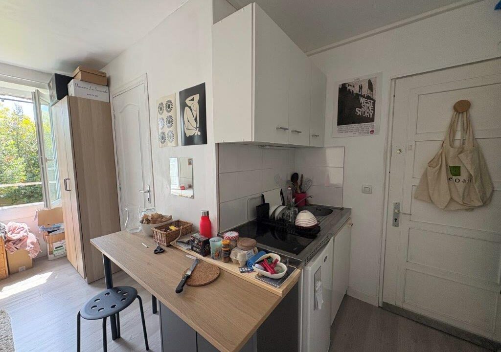 V-0025853-21102025-045341-1