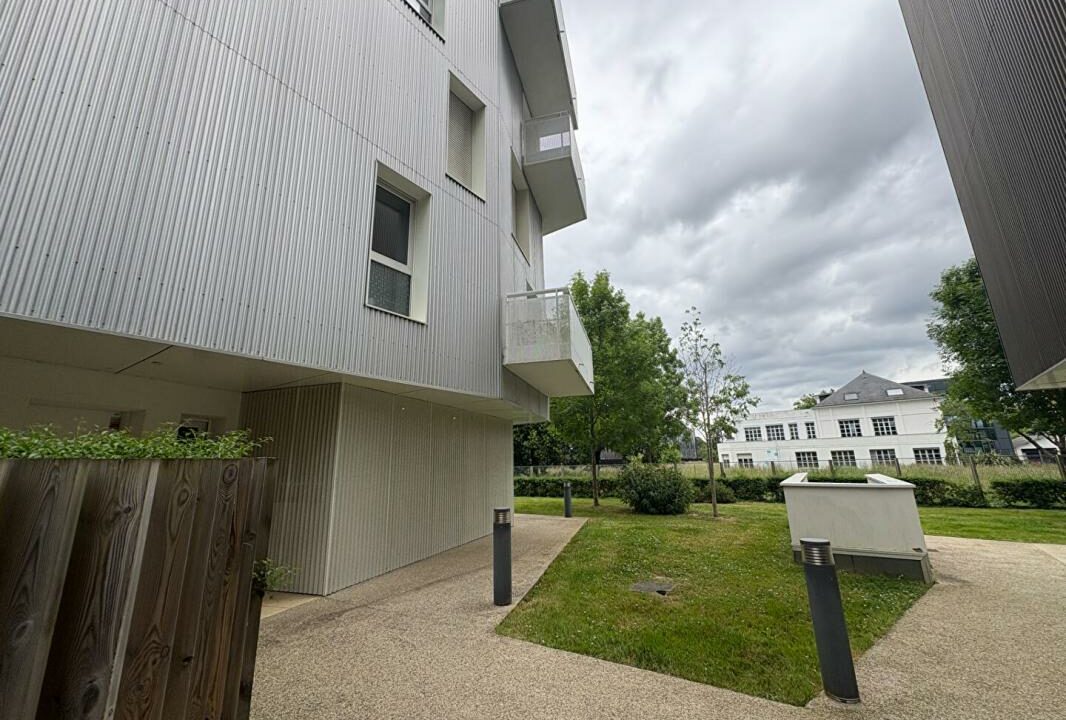 V-0025862-23102025-041720-5