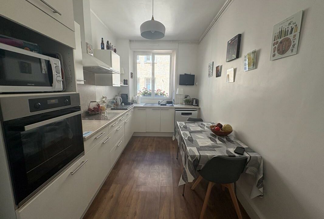 V-0025872-29102025-043321-2