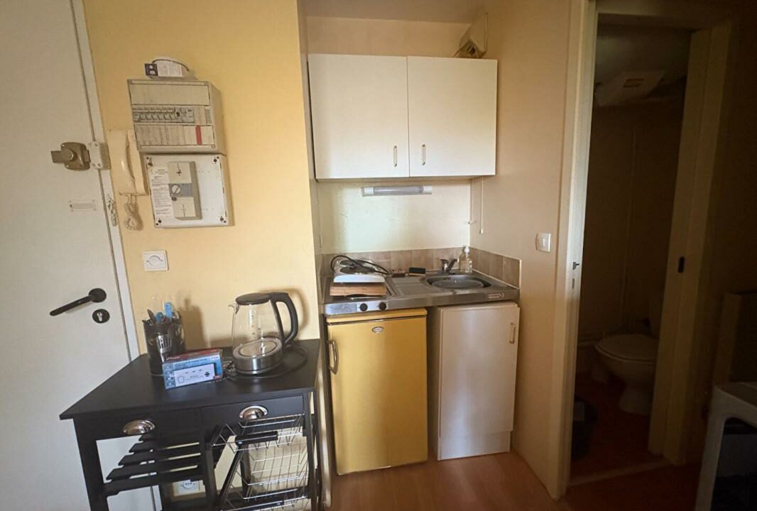 2504-15112025-041552-2