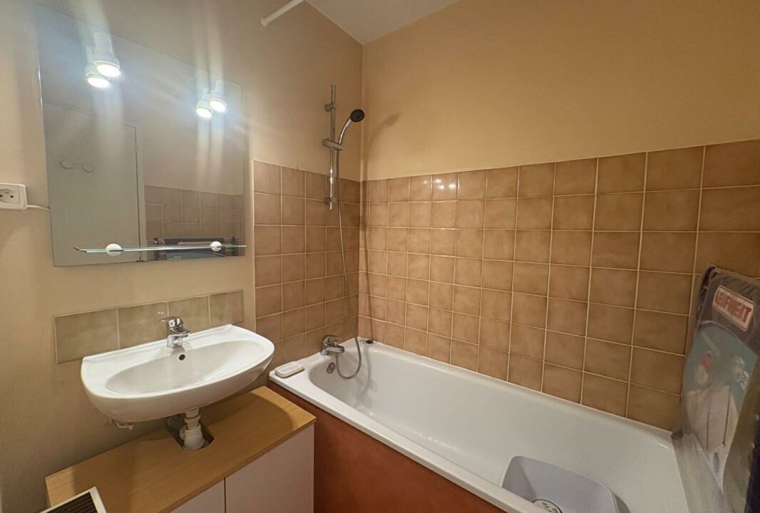 2504-15112025-041552-4