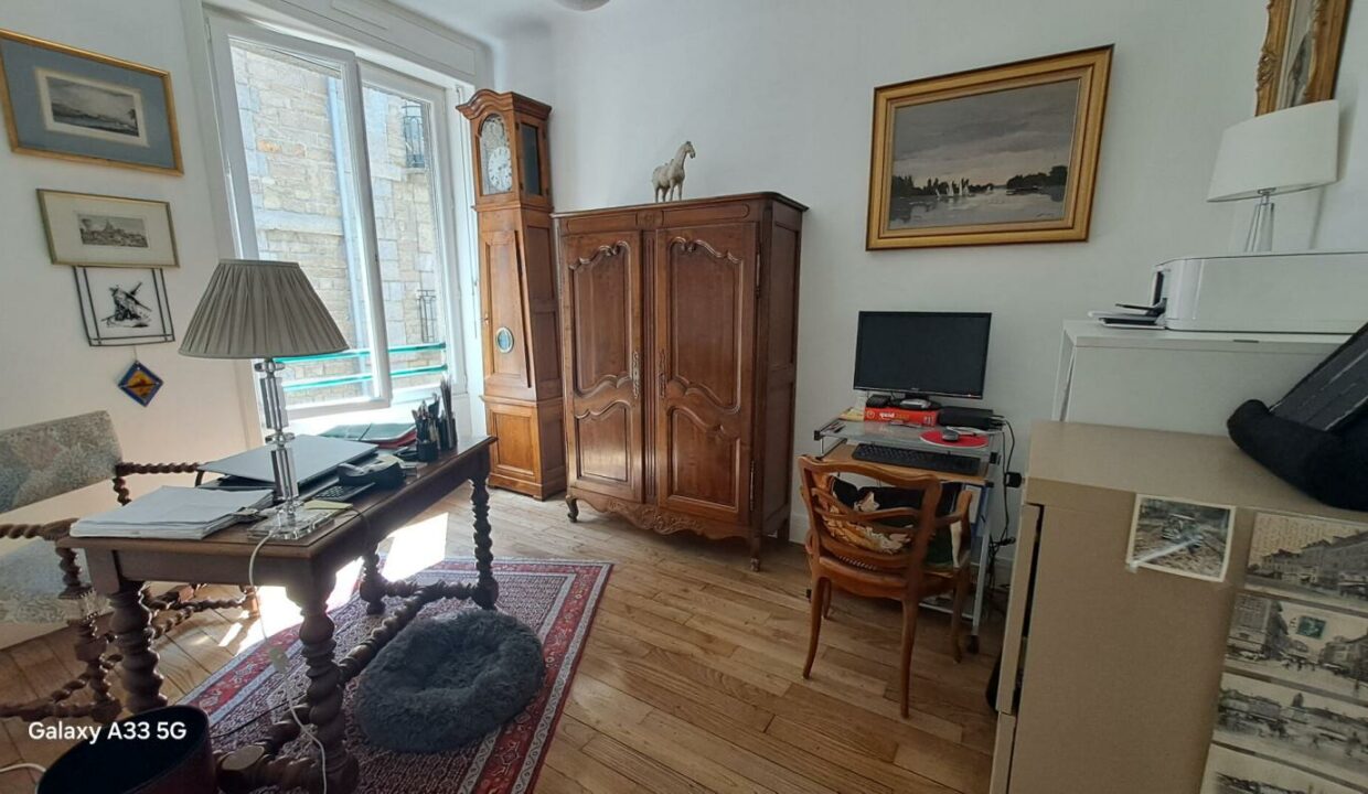 V-0025872-20112025-045343-4