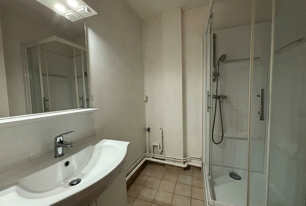 2565-21032026-031508-2